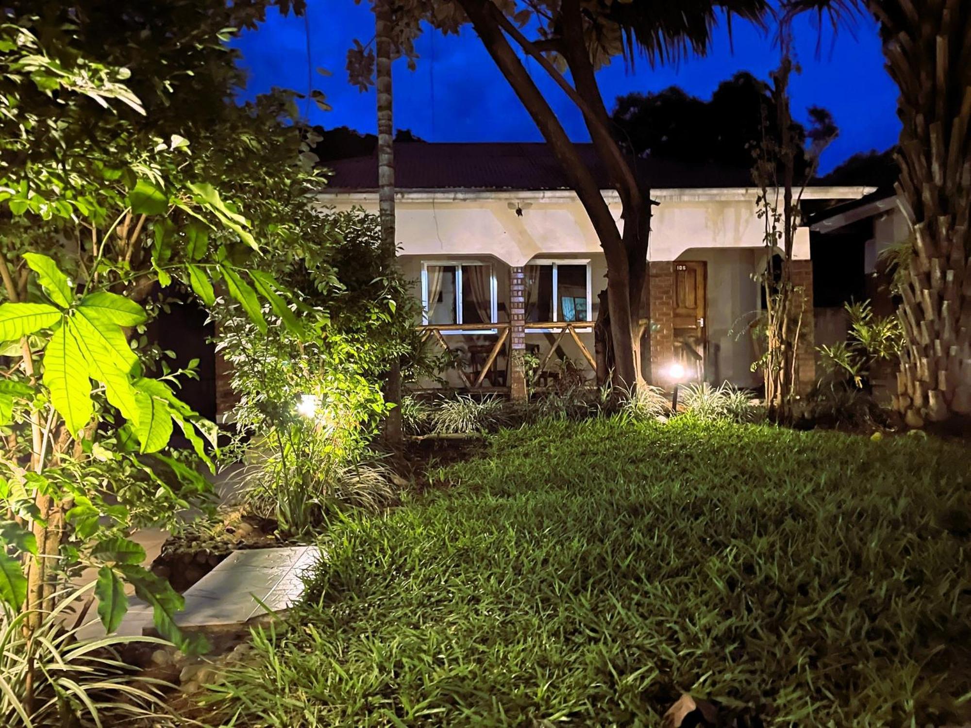 Home Feeling Neneu Lodge Moshi Exterior photo